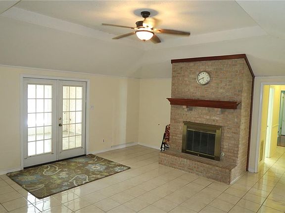 3rd image of 7351 Smithfield Rd E
