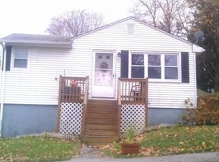 37 Kosta St, Worcester, MA 01607