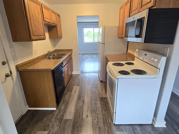 704 Vivian Street, 704 Vivian St APT 4, Gillette, WY 82718