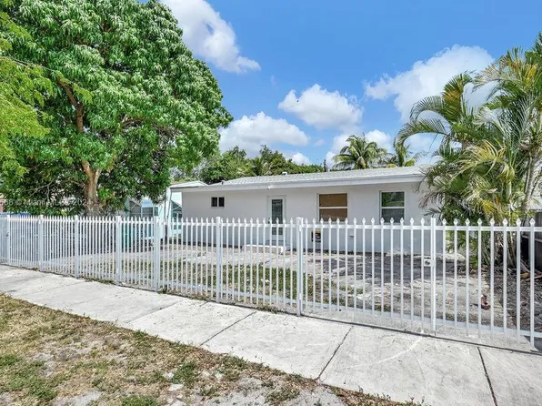 2150 NW 96th Ter, Miami, FL 33147