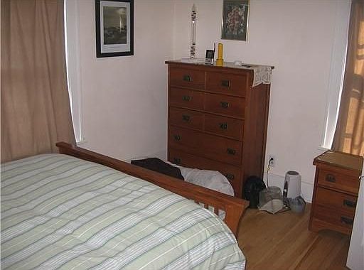5th image of 910 Grant St