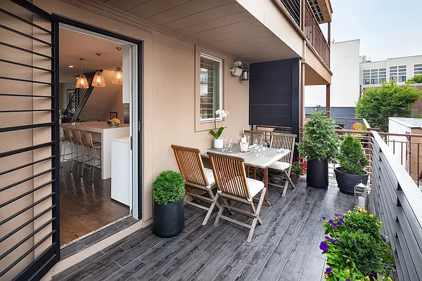 Sold by Brown Harris Stevens | media 21