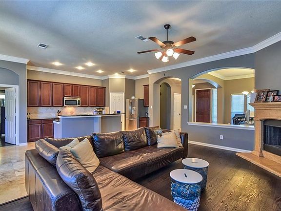 4th image of 6203 Weaver Dr