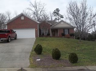 2385 Willowview Dr, Graham, NC 27253