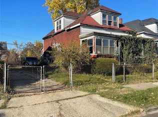 9385 Dorchester St, Detroit, MI 48214