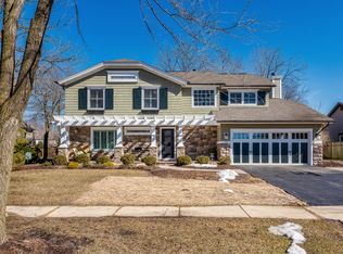 1949 Gladstone Dr, Wheaton, IL