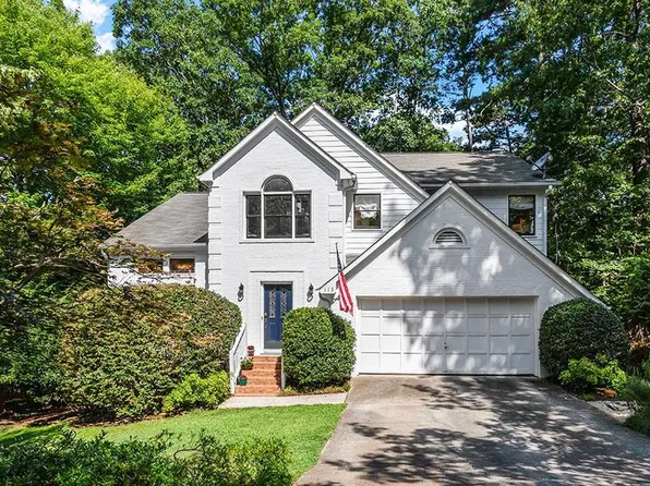 115 Bolton Pl, Chapel Hill, NC 27516