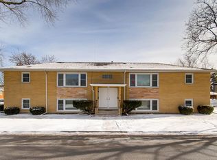 7233 38th Pl APT 2, Lyons, IL 60534