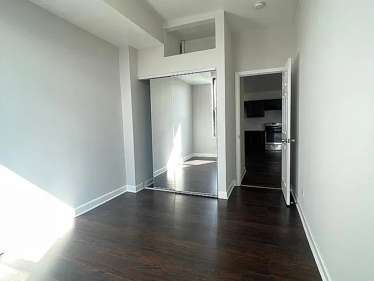 1141 S Western Ave #3F — Photo 4