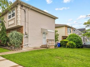 166 Sinclair Ave #1F, Staten Island, NY 10312