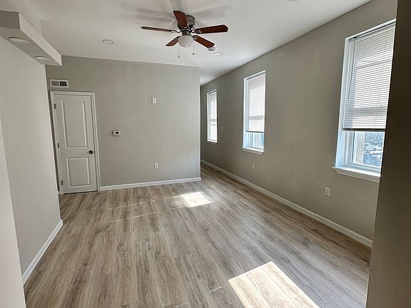 5th image of 175 W Girard Ave #3