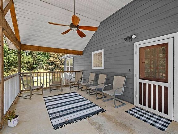 4th image of 22362 Sawmill Rd