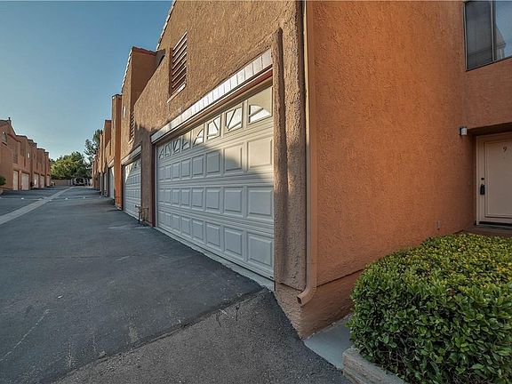 2nd image of 5291 Colodny Dr Unit 9