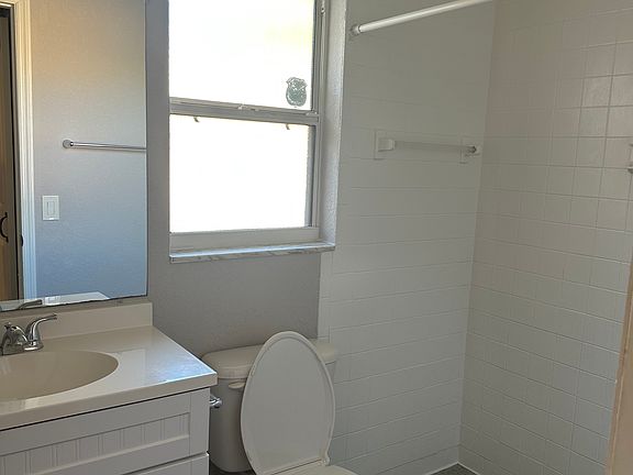 2nd image of 1325 Johns Cir #1