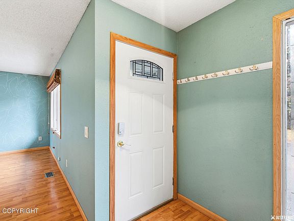 5th image of 2921 W 29th Ave APT 8B