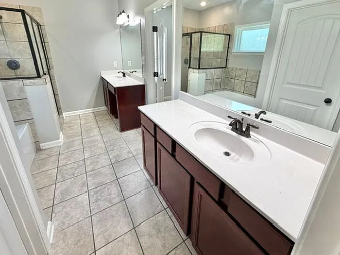 150 Clay Hills Dr — Photo 6