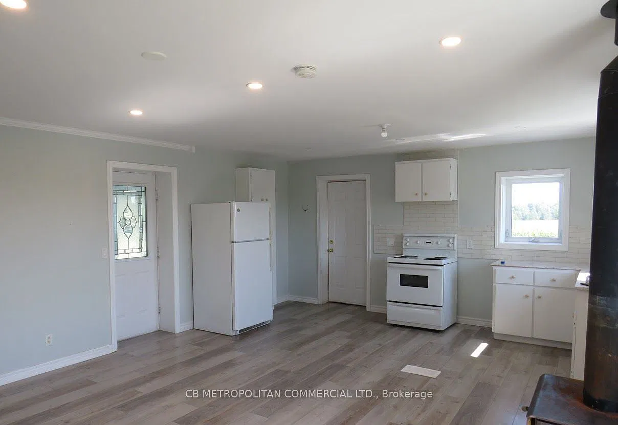 3 bed, $2,900 — Photo 4