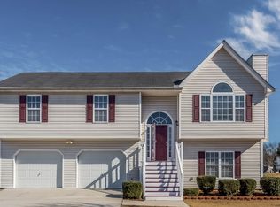 6338 New Gate Dr, Douglasville, GA 30134