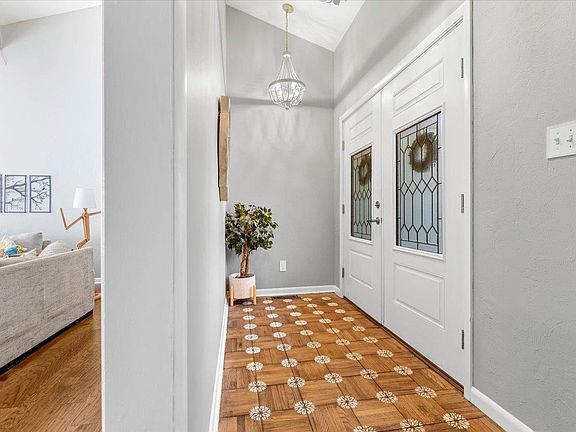 3rd image of 7411 Skipper Ln