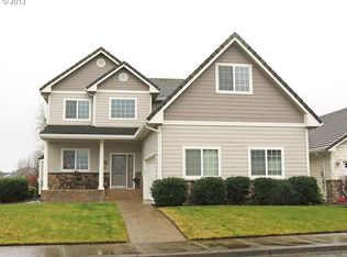 1253 Masters Ave, Creswell, OR 97426