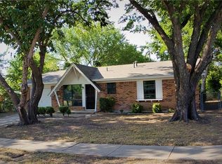 6304 Shadydell Dr, Fort Worth, TX 76135