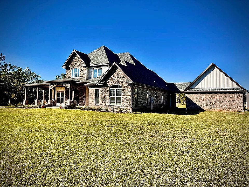 2nd image of 45452 Red Hill Rd