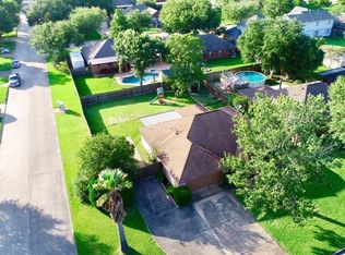 5601 Fargo Dr, Dickinson, TX 77539