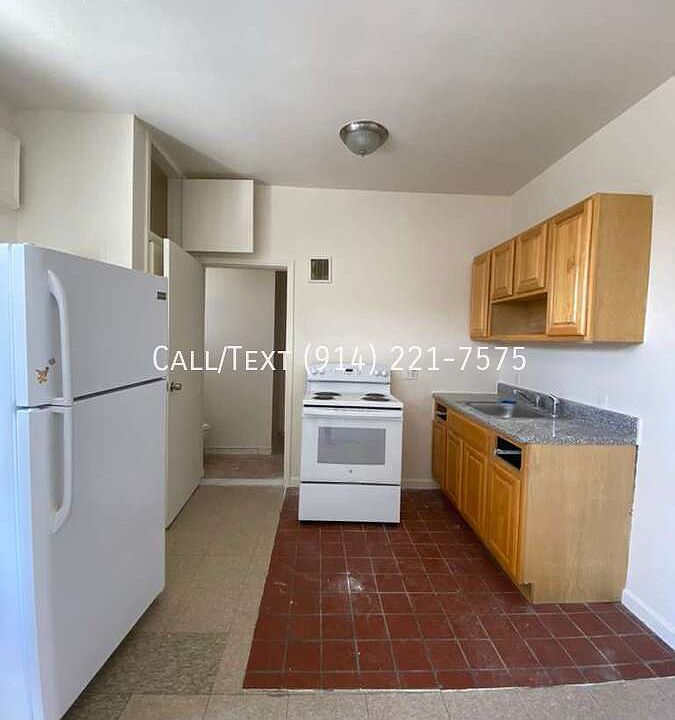 1st image of 506 S Broadway