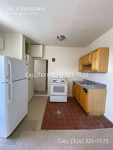 506 S Broadway Photo 1
