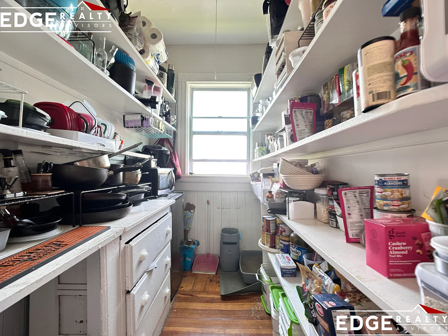 2 bed, 850 sqft, $2,600 — Photo 4