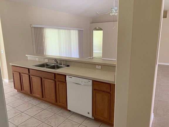 5th image of 23 Rymen Ln