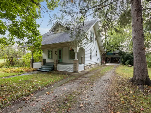 12504 Randolph St, Winfield, IN 46307