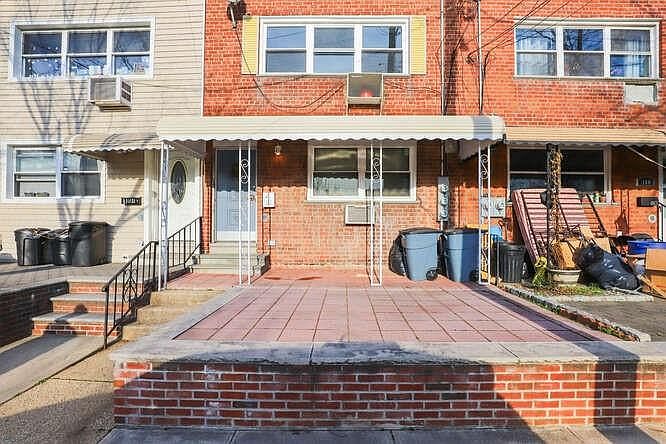 1st image of 182 Kearney Avenue