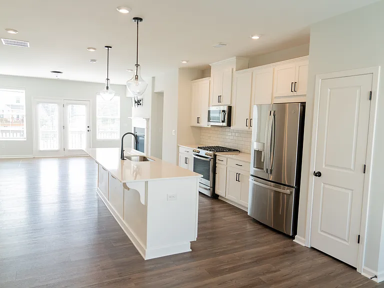 2675 Whistler Way NE — Photo 6