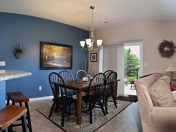 4th image of 4635 Belair Cir