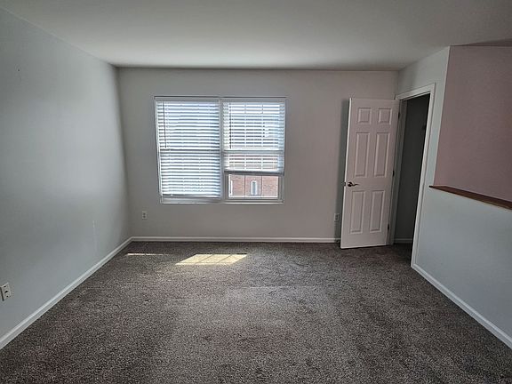 3rd image of 204 Cherry St #A13
