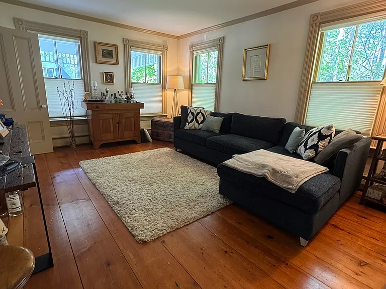 222 Hillside St — Photo 10