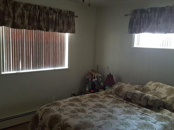 5th image of 1810 Evans St