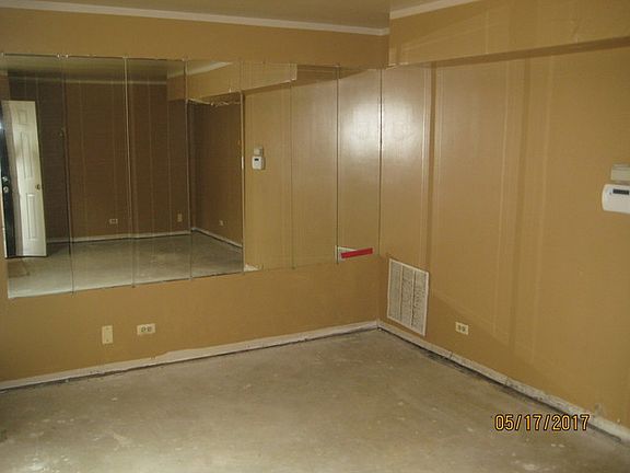 3rd image of 2103 S 4th Ave APT B
