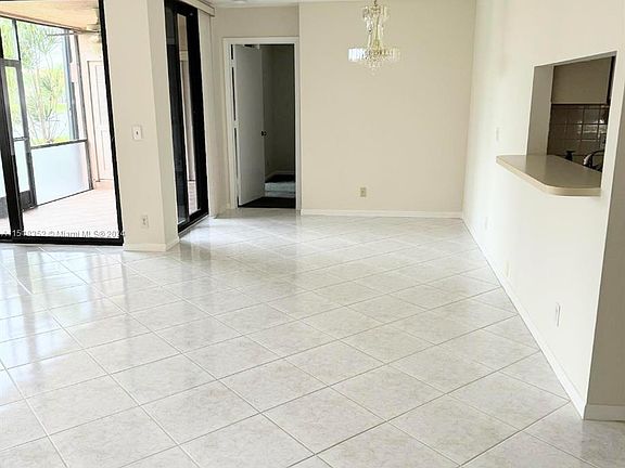 5th image of 10690 NW 14th St APT 121
