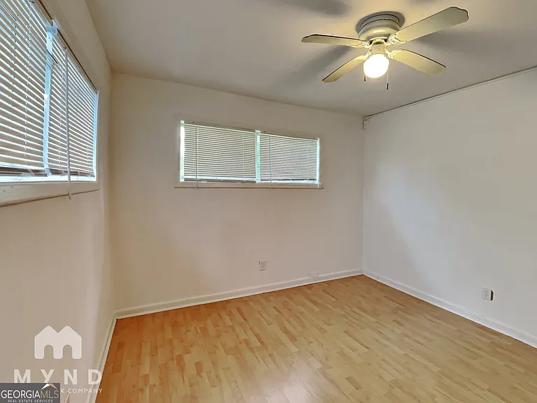 730 Hill St — Photo 8