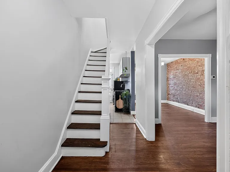 759 Harvard St NW — Photo 6