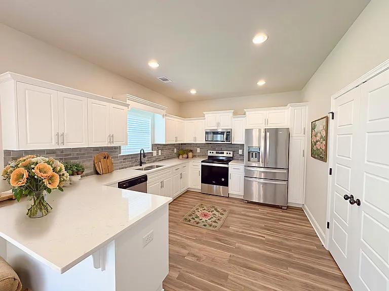 101 Rutledge Ln — Photo 4
