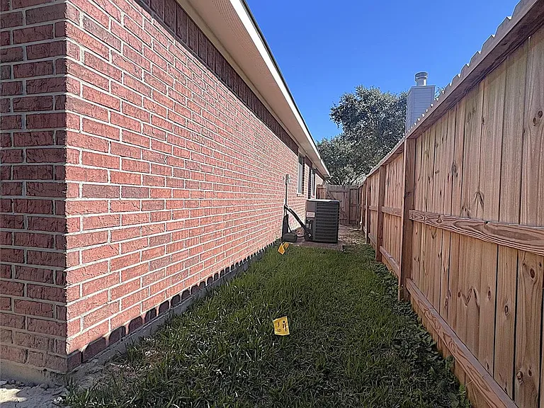 6839 Catarina Cir — Photo 28