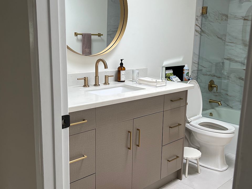 1st image of 6325 E Catalina Dr #1