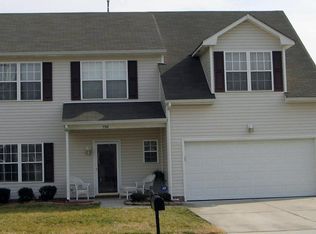 3301 Country Cir, Chesapeake, VA 23324