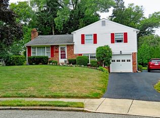 10 Marwood Dr, Broomall, PA 19008