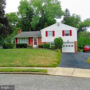 10 Marwood Dr, Broomall, PA, 19008