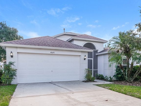 3rd image of 4649 Roundview Ct