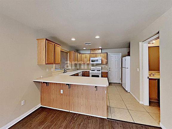 5th image of 8928 Bonneville Peak Ct